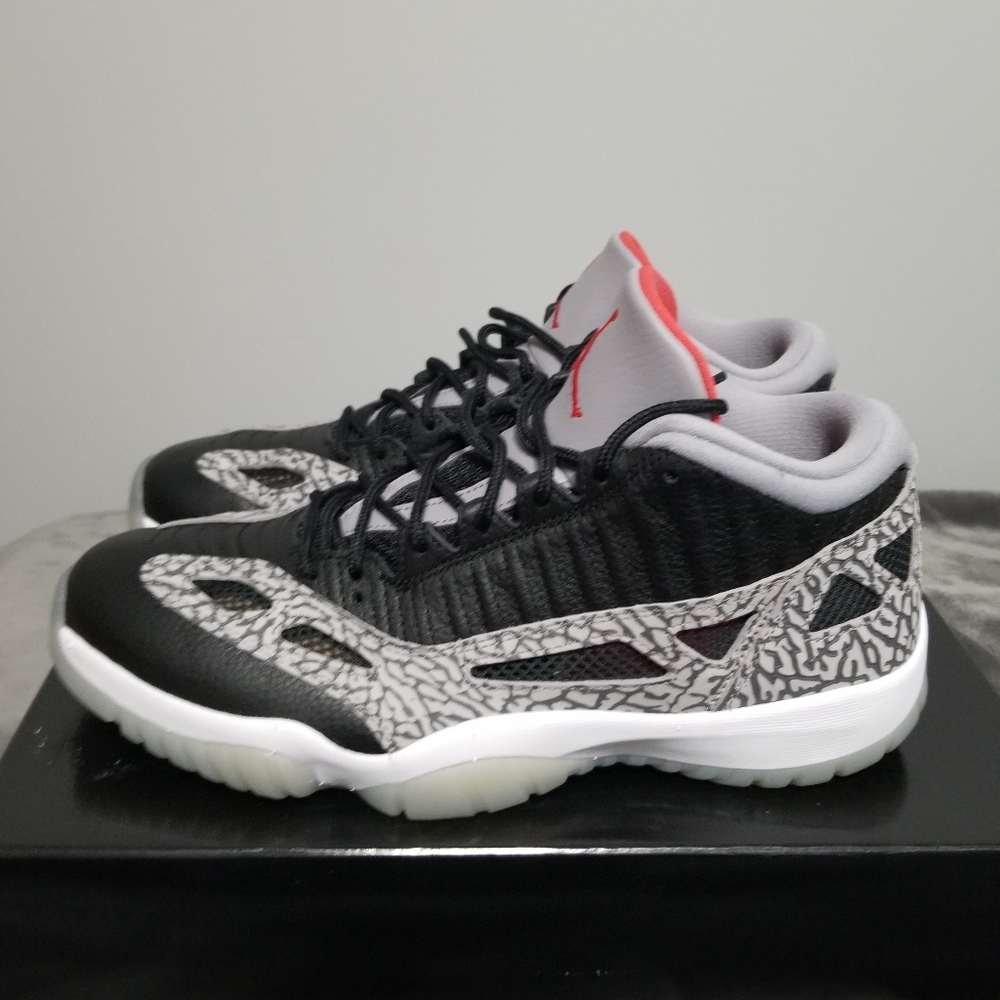 jordan 11 Low cement